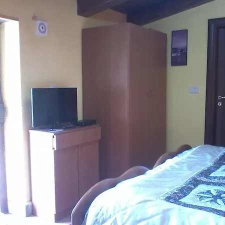 Chalet Vista Lago San Gregorio  Exterior photo